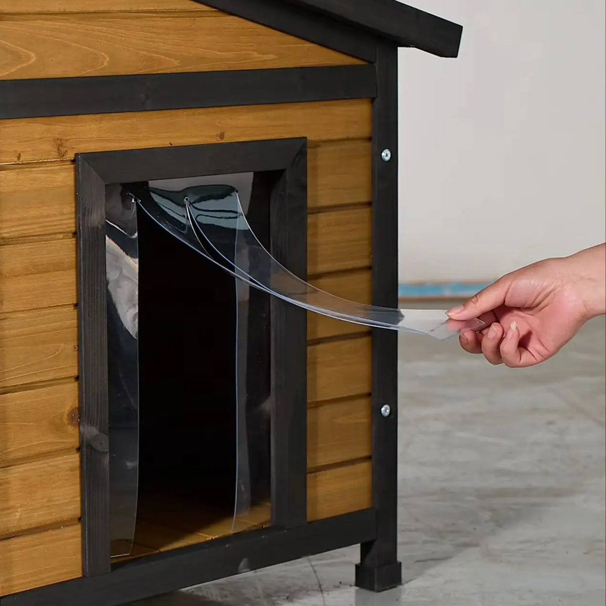 Natural Wood Double Door Outdoor Dog House Waterproof Kennel