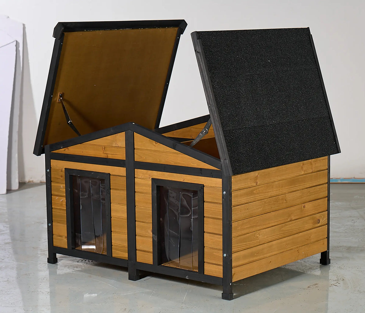 Natural Wood Double Door Outdoor Dog House Waterproof Kennel